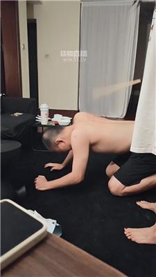 【暴力柚子】强制刑虐秃头狗     JS260802-43